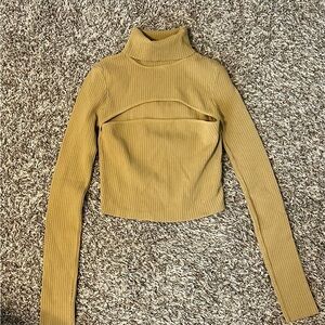 Super down turtleneck top